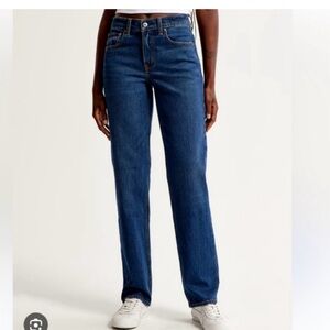 Abercrombie and Fitch Curve Love The Straight Mid Rise Jeans 26 /2 R